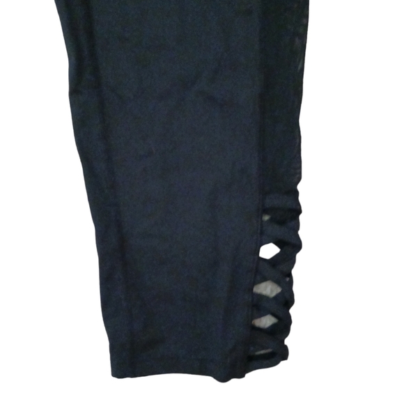 BETSEY JOHNSON BLACK LEGGINGS - Picture 3 of 4